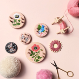 Pom Maker Small - Pink with Blue Bird