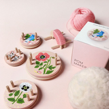 Pom Maker Small - Pink with Blue Bird