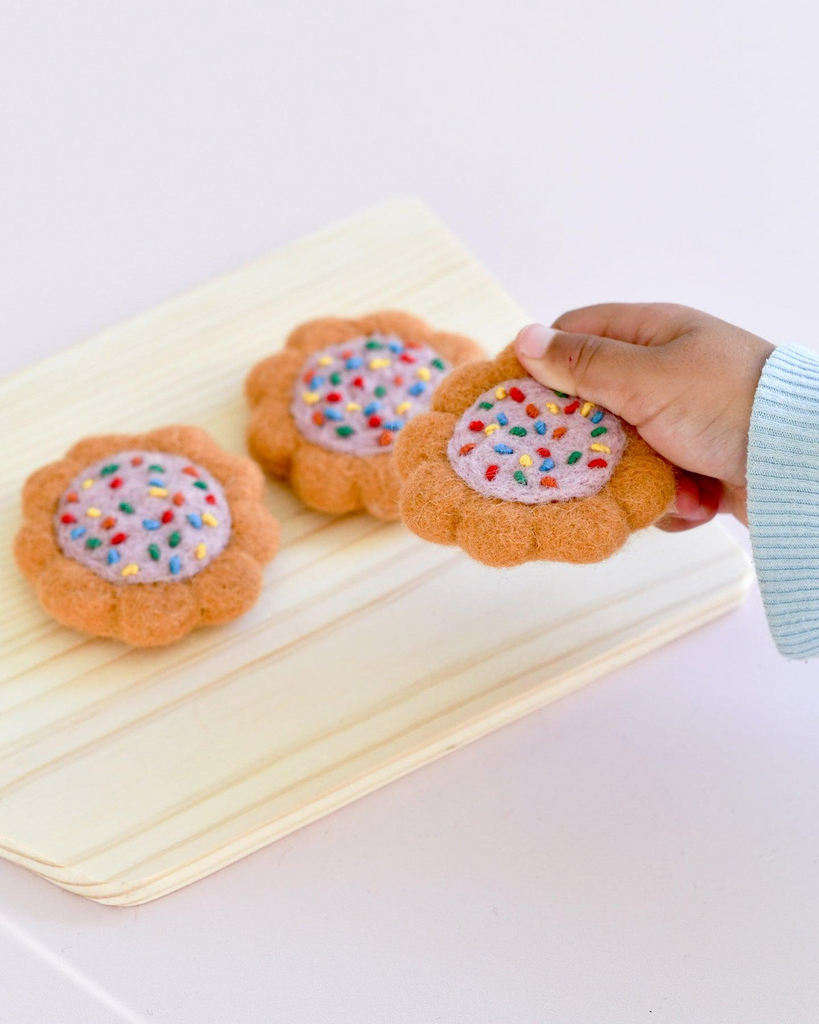 Tara Treasures - Felt 100s & 1000s Biscuits (set of 3)