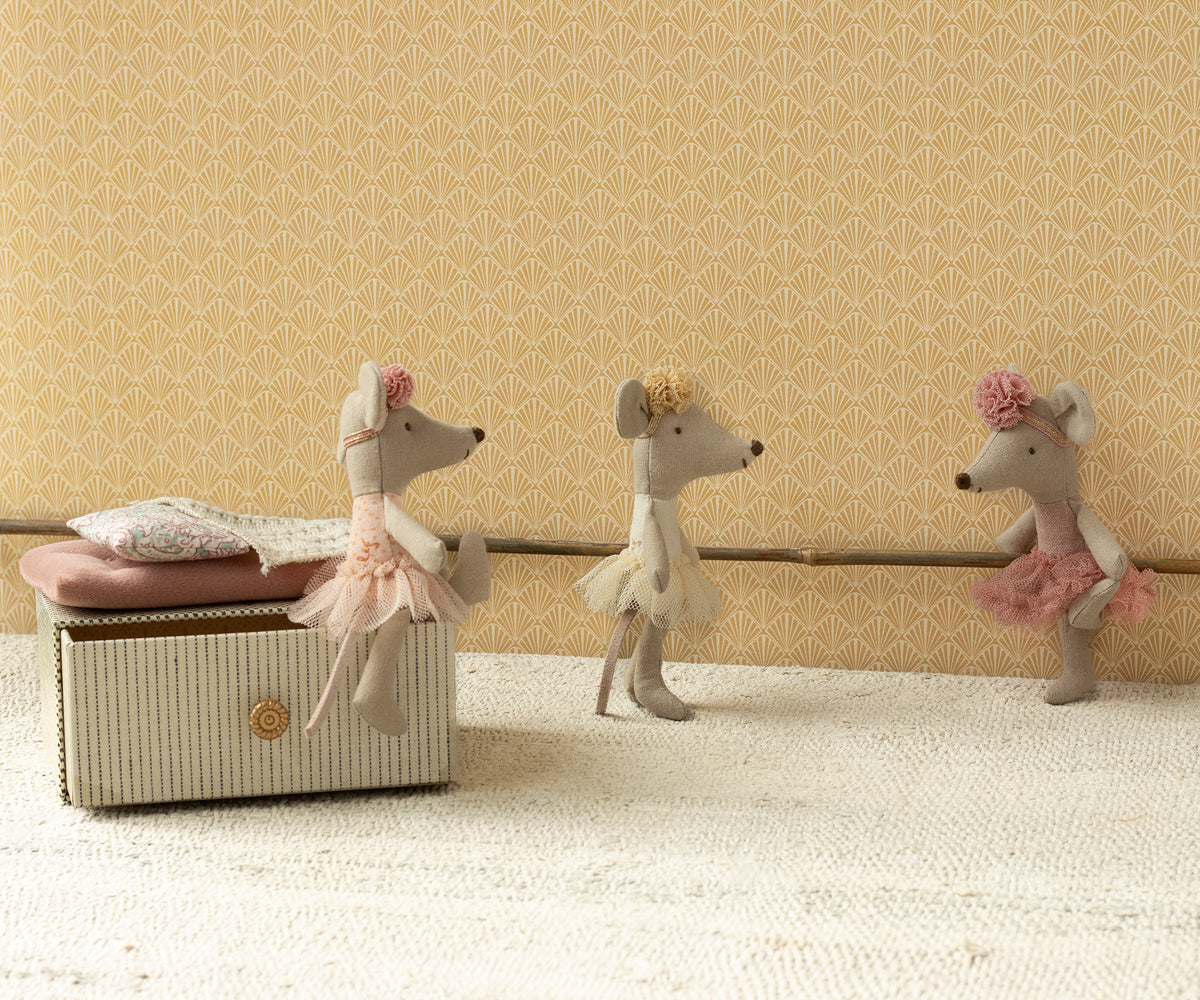 Maileg - Ballerina Mouse Little Sister - Off White