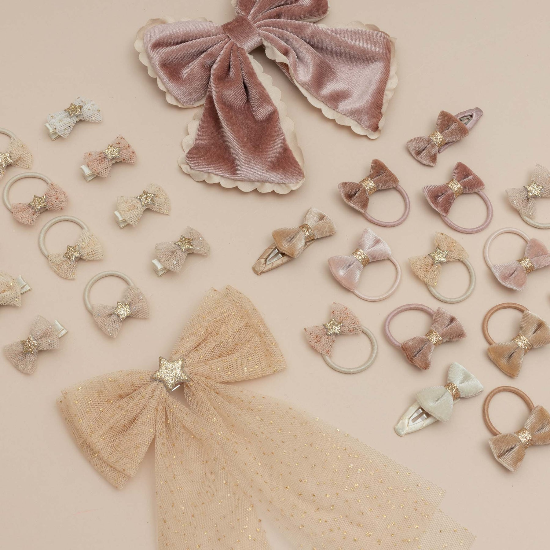 Mimi & Lula - Scalloped Edge Velvet Bow