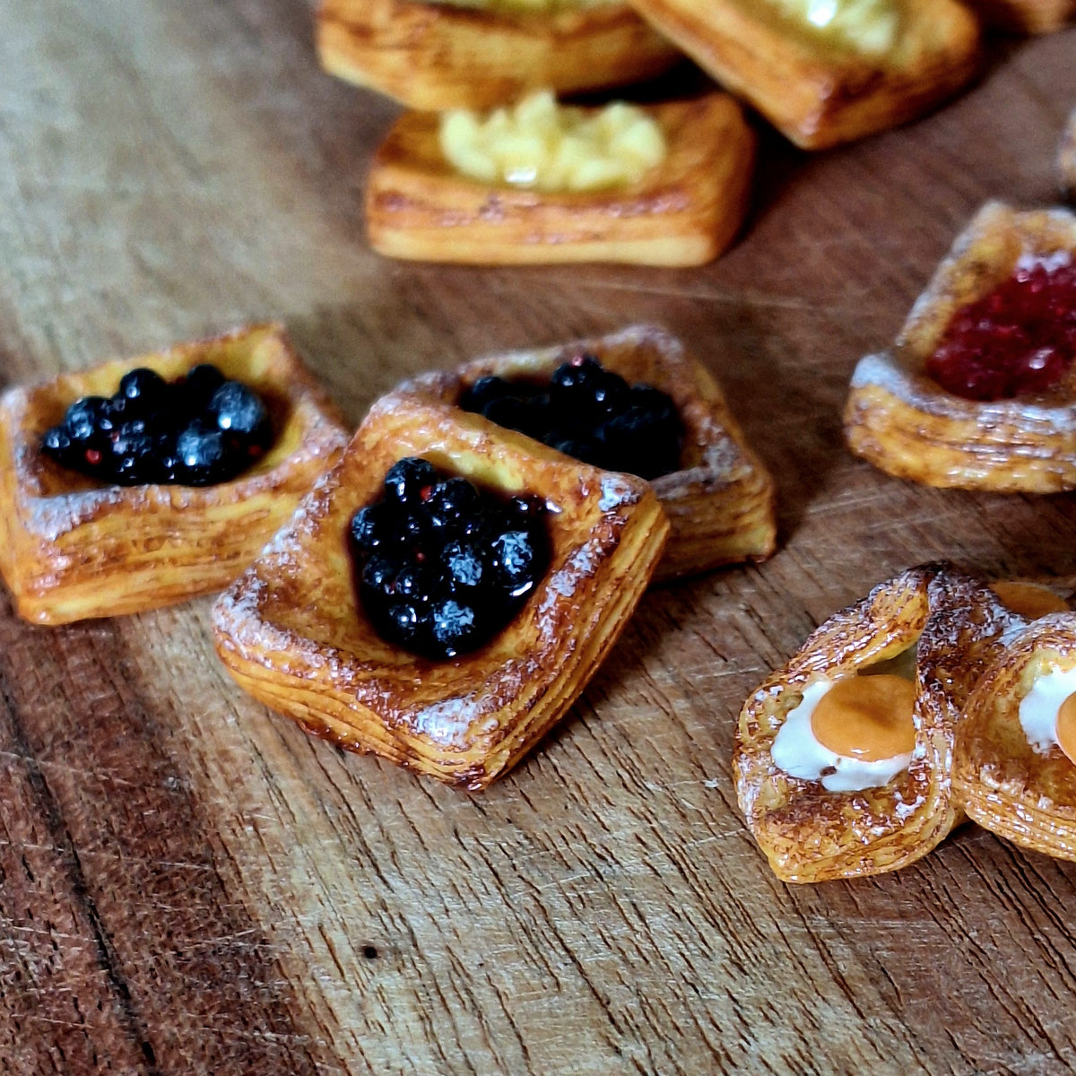 Ratatouille Miniatures - Blueberry Danish