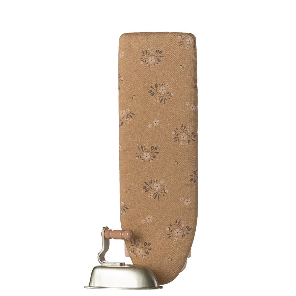 Maileg - Iron & Ironing Board Miniature - Powder