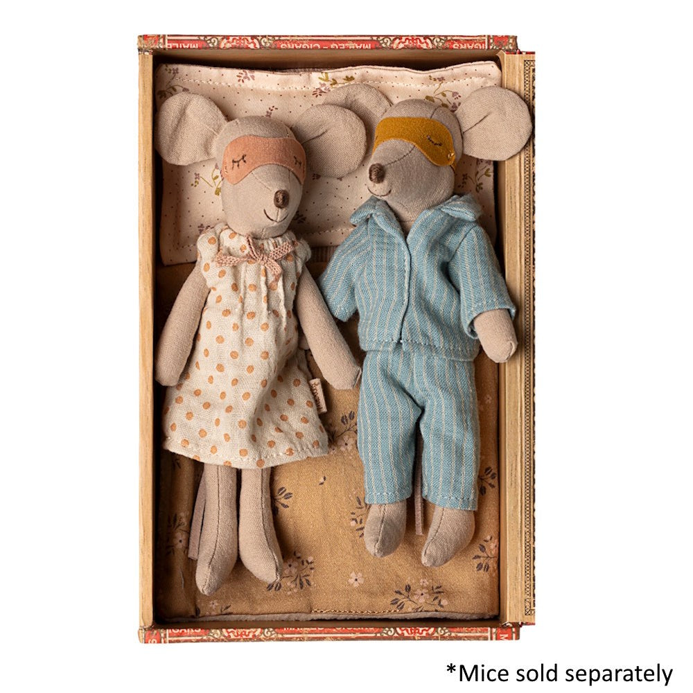 Maileg - Nightgown Spot - Mum Mouse
