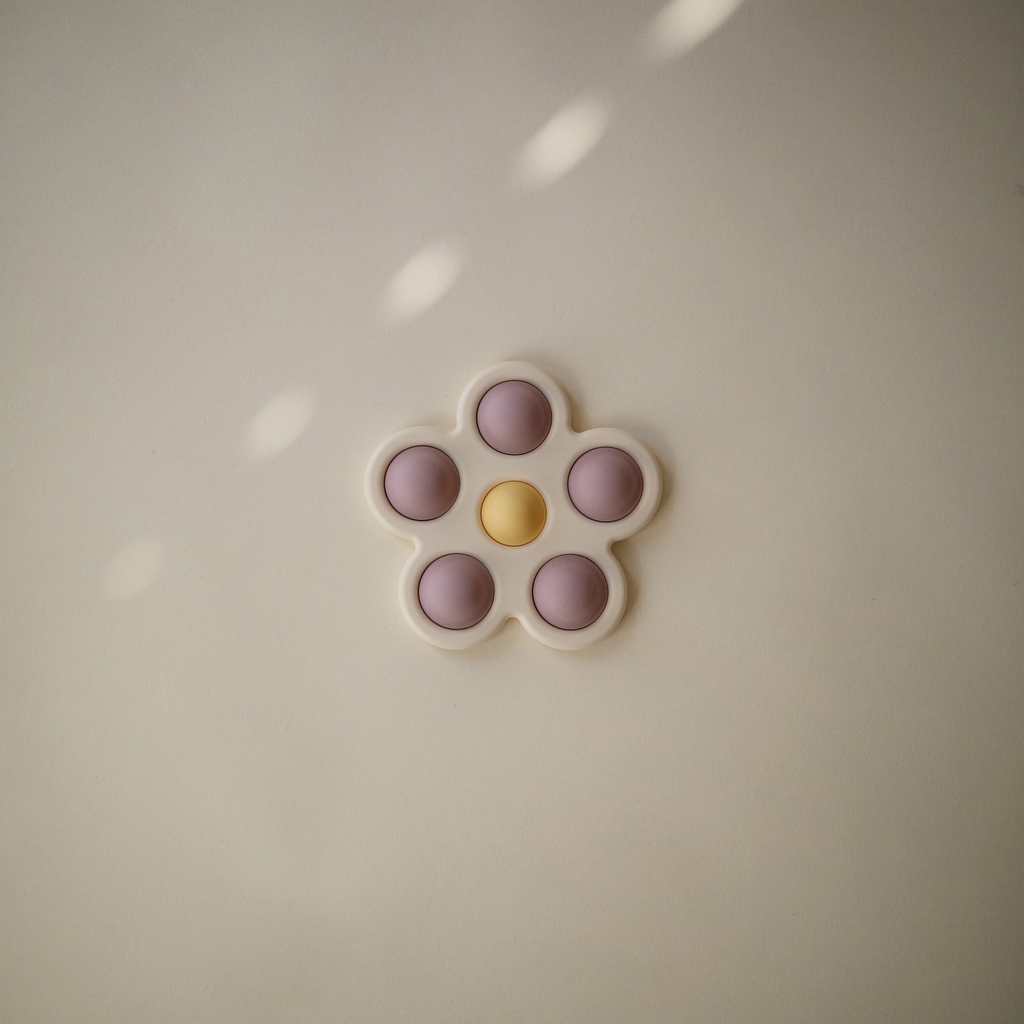 Mushie - Flower Press Toy - Soft Lilac/Daffodil/Ivory