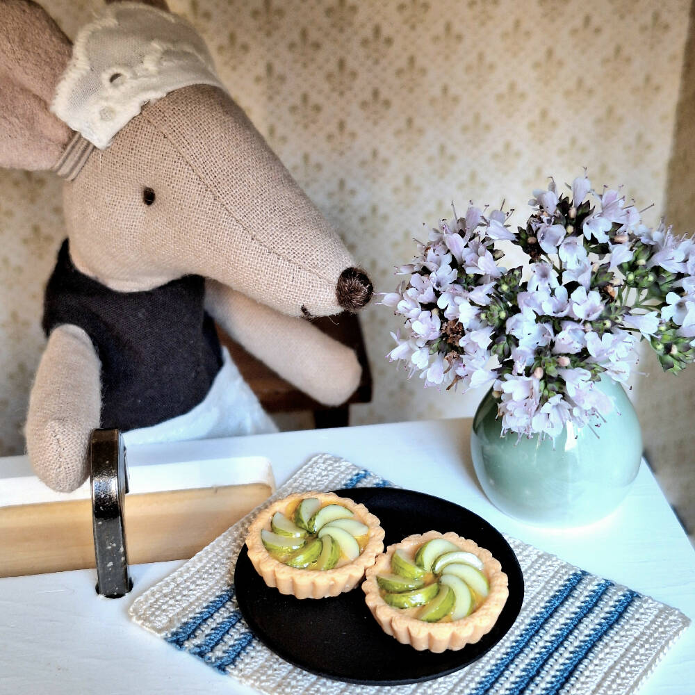 Ratatouille Miniatures - Apple Tart