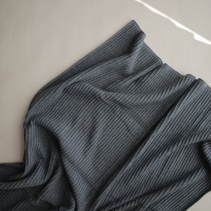 Mushie - Knitted Baby Blanket Ribbed - Smoke