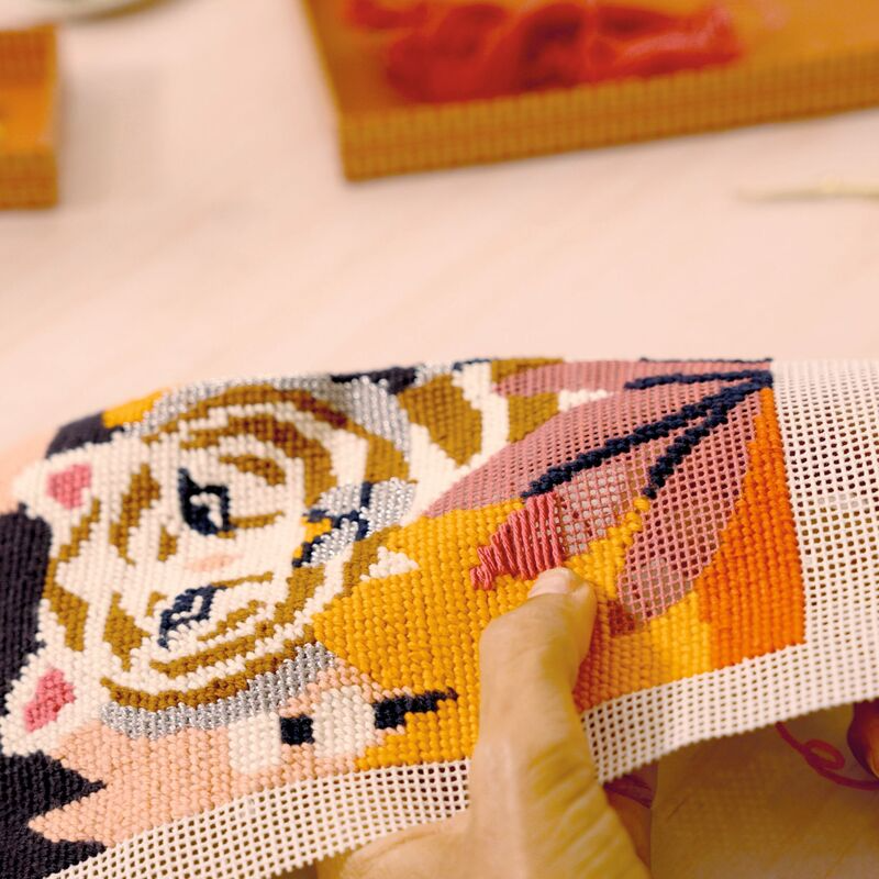 Djeco - Atelier 64 - Tiger Needlepoint Kit