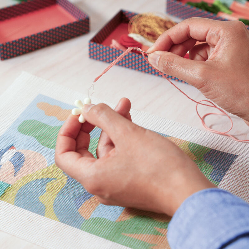 Djeco - Atelier 65 - Garden Needlepoint Kit