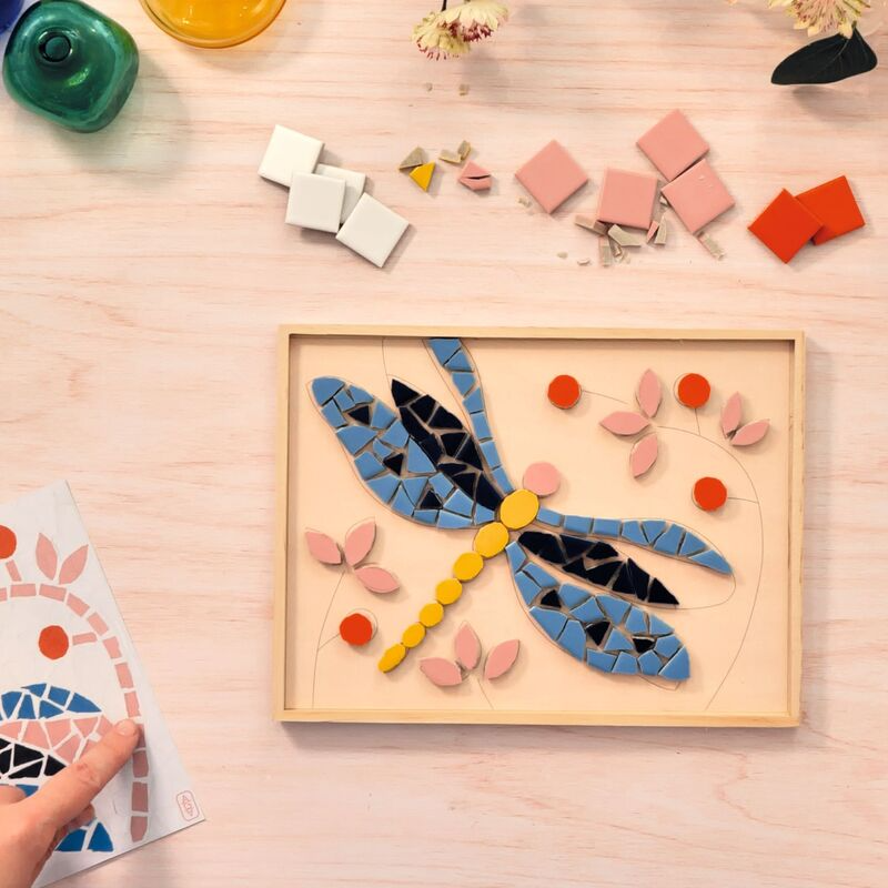 Djeco - Atelier 72 - Dragonfly Mosaic Art Kit