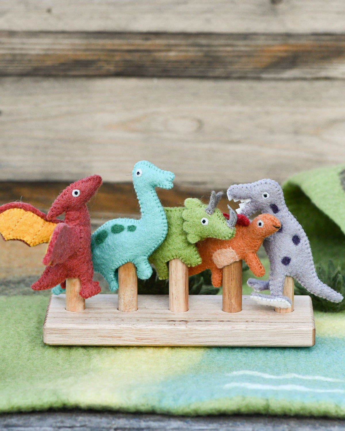 Tara Treasures - Dinosaur Finger Puppet Set