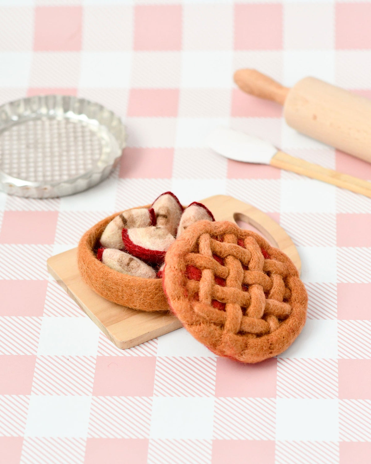Tara Treasure - Felt Apple Pie Play Food Set