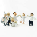 Le Toy Van - Dolls House Family - 7pc
