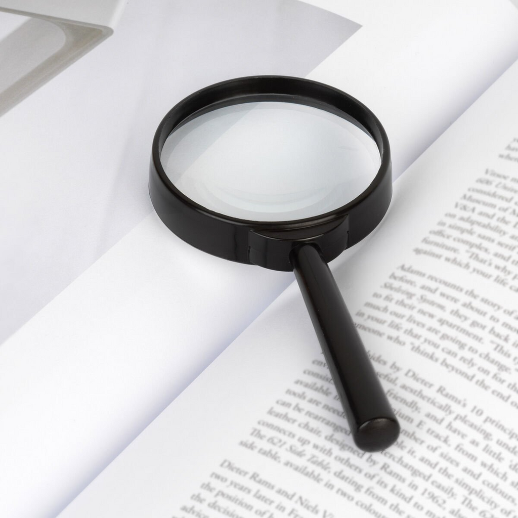 Magnifying Glass - Vintage Memories