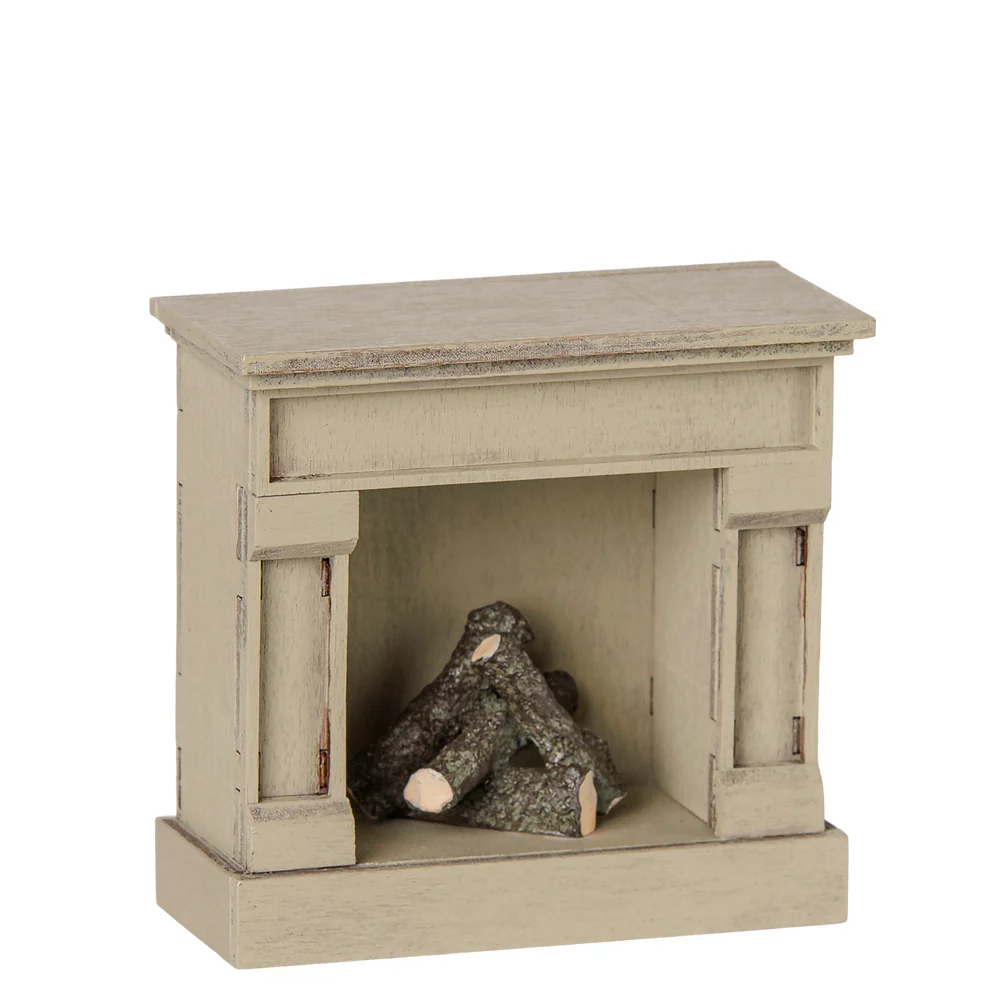Maileg - Fireplace Mouse - Off White - PRE ORDER DUE LATE AUGUST