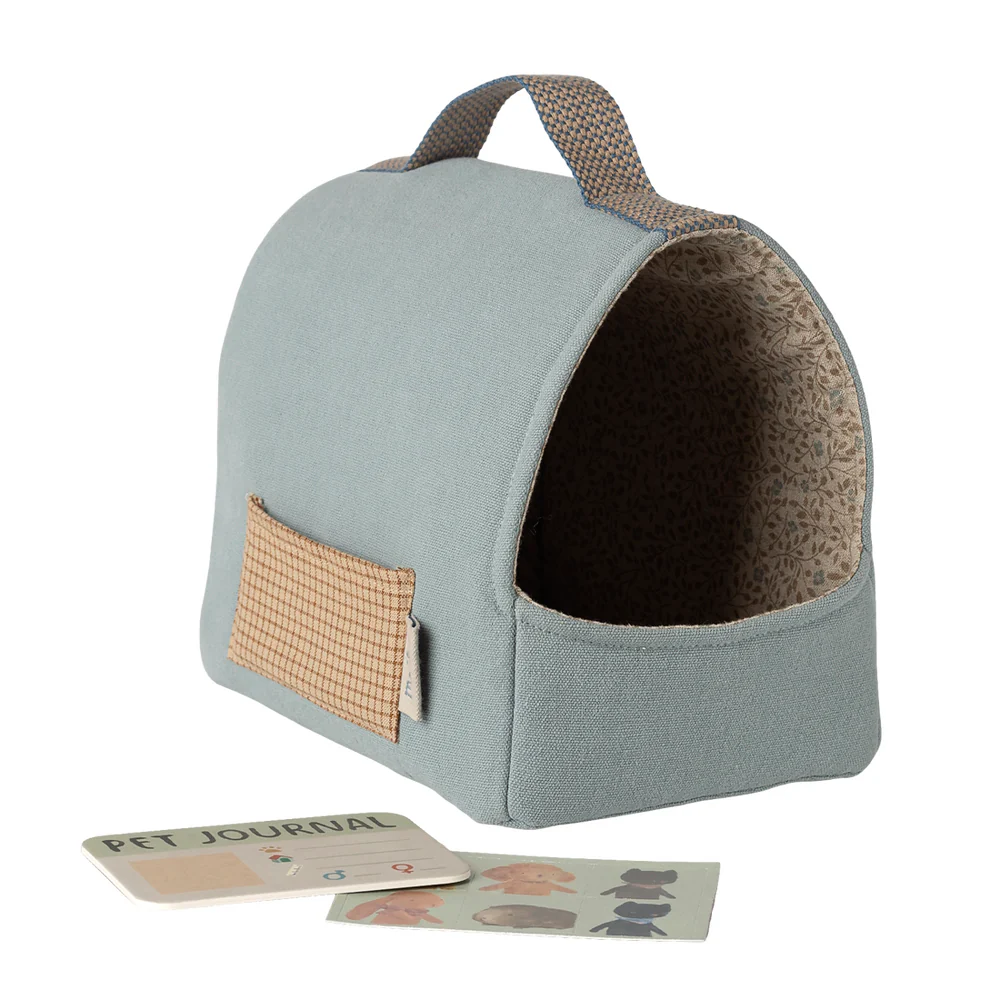 Maileg - Pet Carrier Dusty Blue