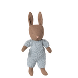 Maileg - Rabbit Micro Brown Blue Knitted Suit