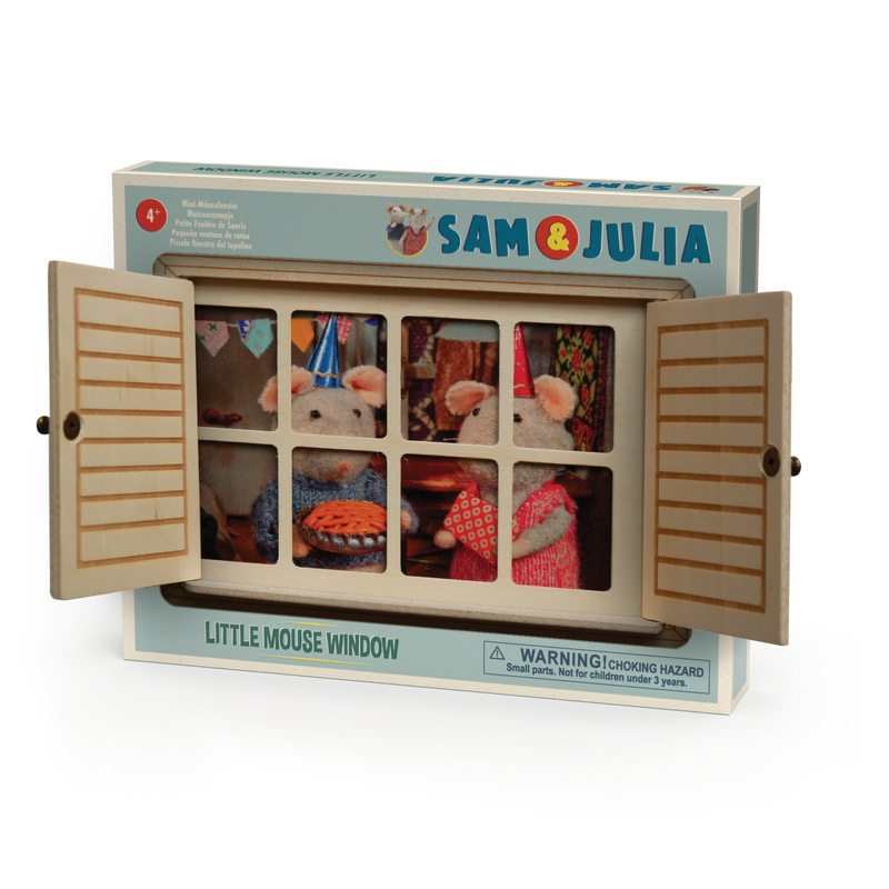 Sam & Julia - Little Mouse Window