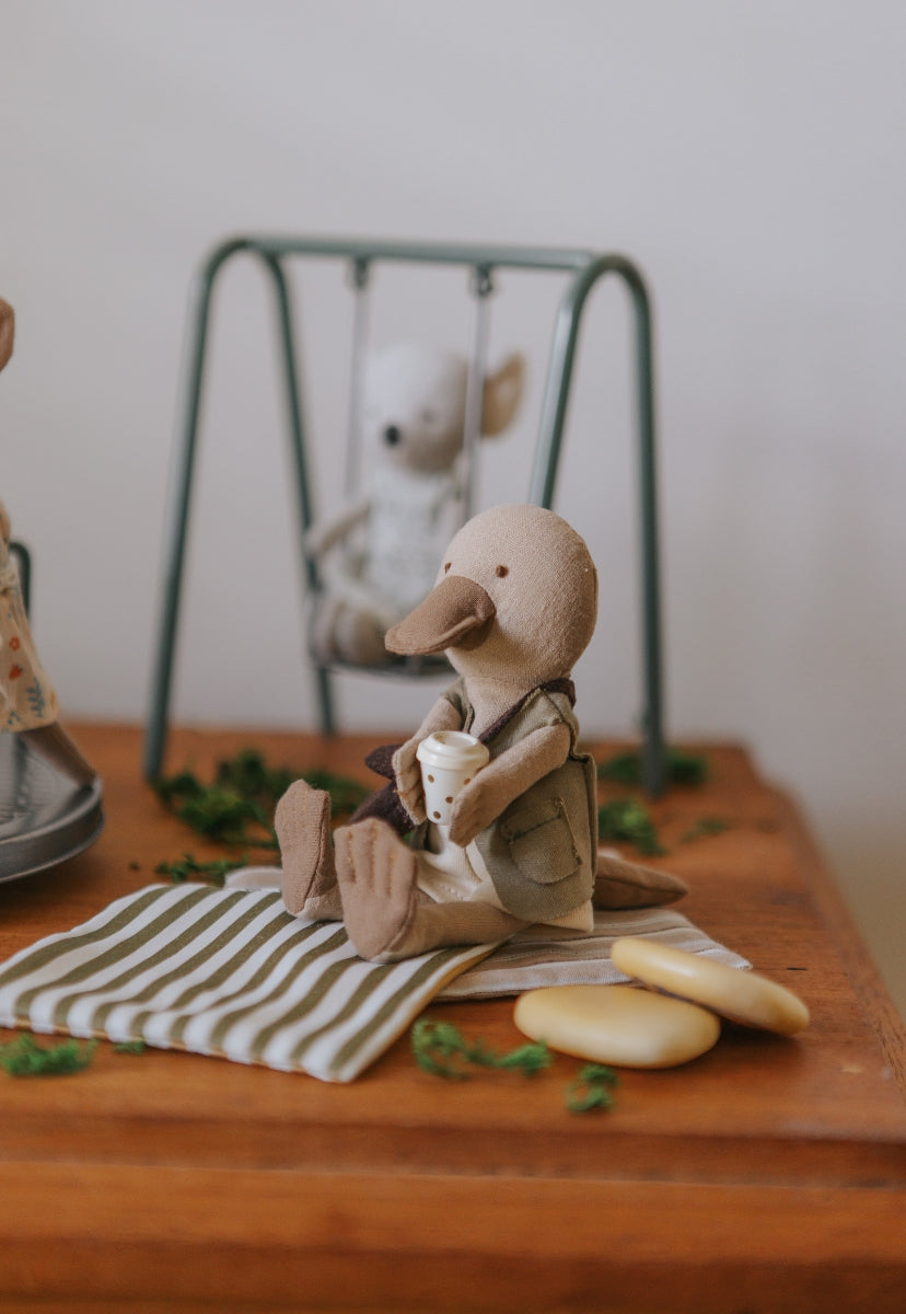 Rugaroo - The Bushwalker Platypus