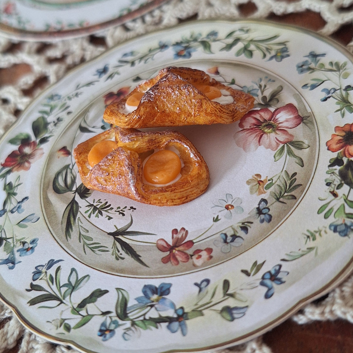 Ratatouille Miniatures - Apricot Danish