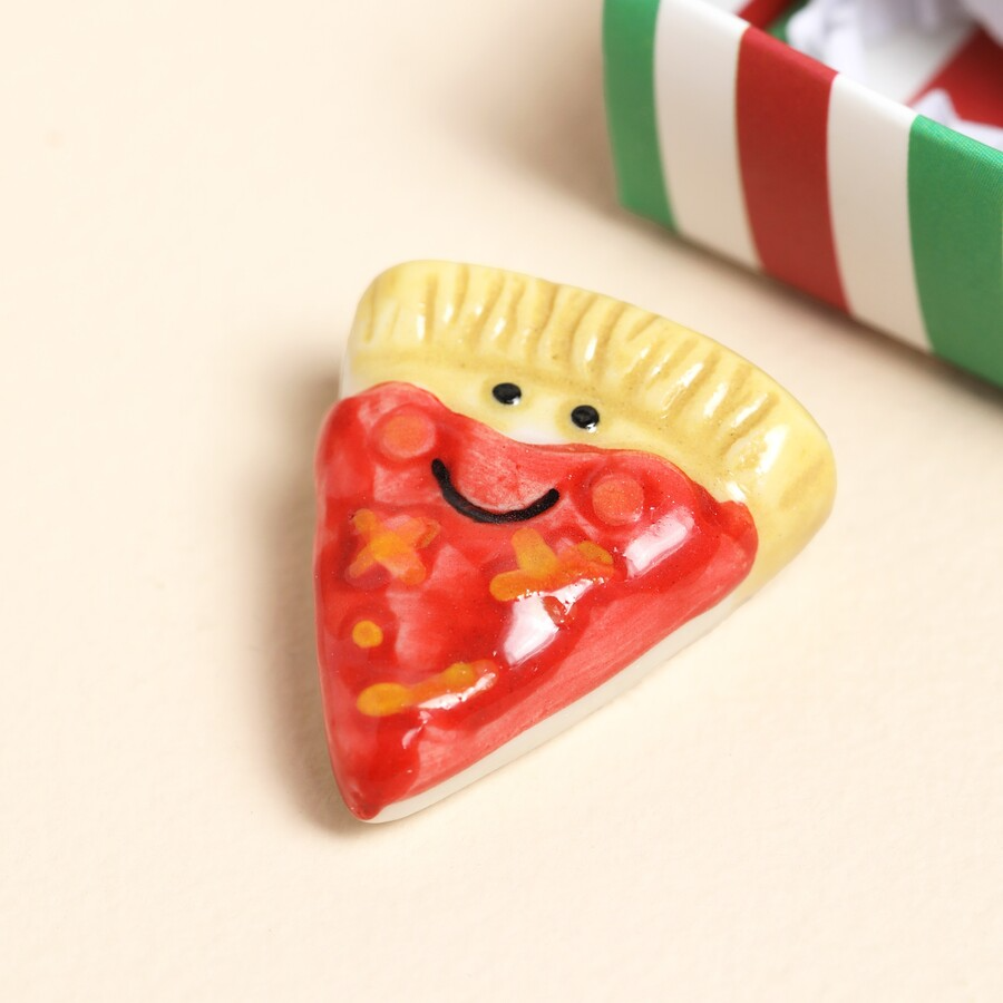 Tiny Matchbox Token - Pizza