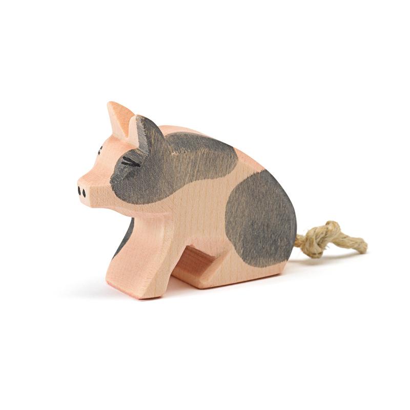 Ostheimer - Spotted Piglet Sitting