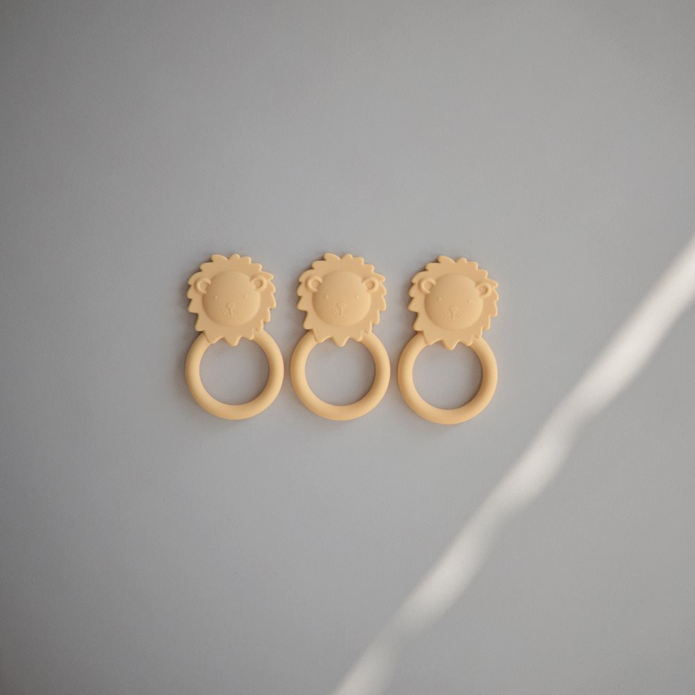 Mushie Teether - Lion - Soft Yellow