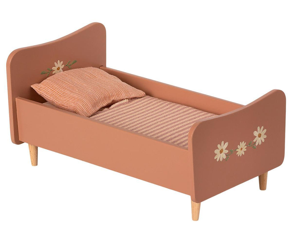 Wooden Bed Mini Rose