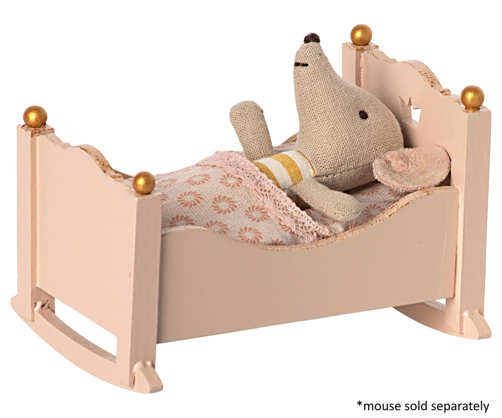 MAILEG - CRADLE BABY MOUSE ROSE