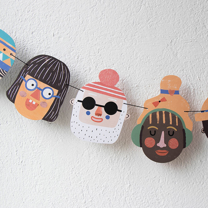MAKE NEW FRIENDS  GARLAND
