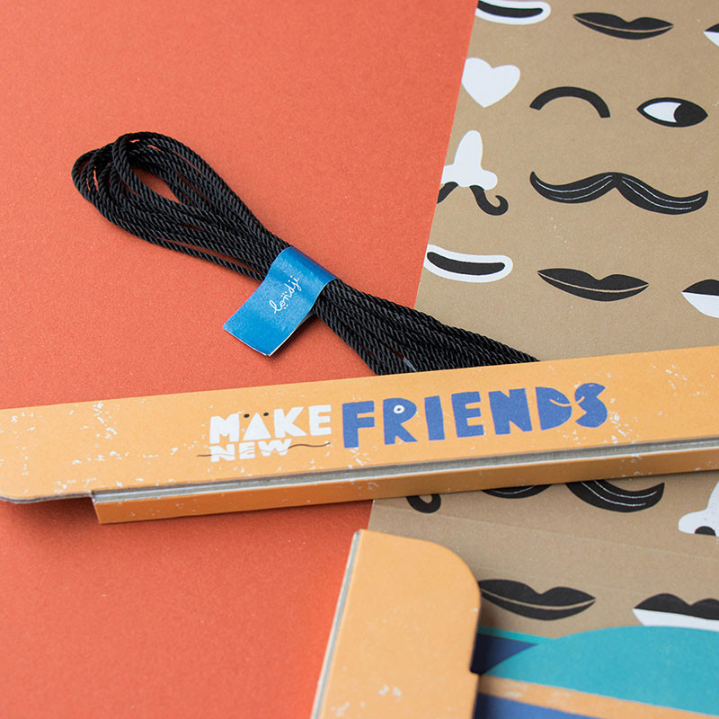 MAKE NEW FRIENDS  GARLAND