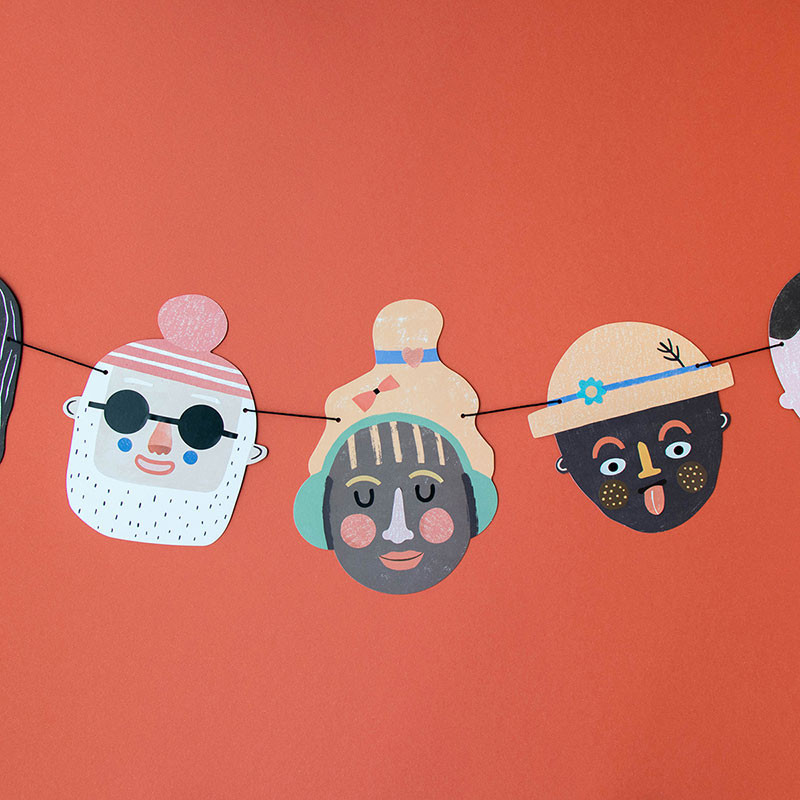 MAKE NEW FRIENDS  GARLAND