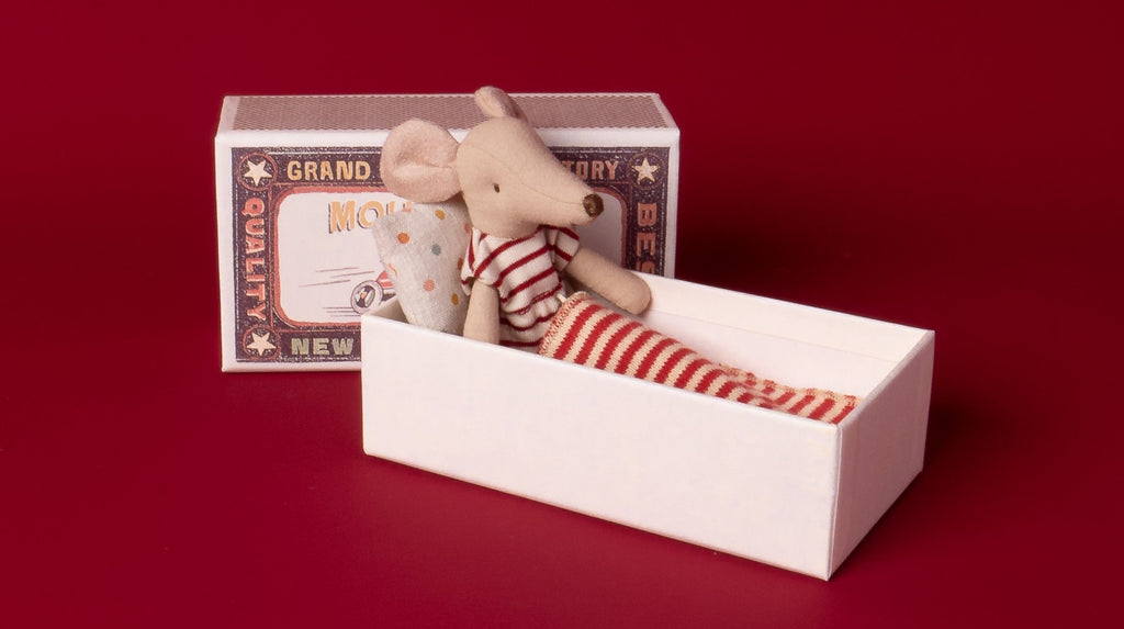 BIG SISTER MOUSE IN BOX - RED STRIPE