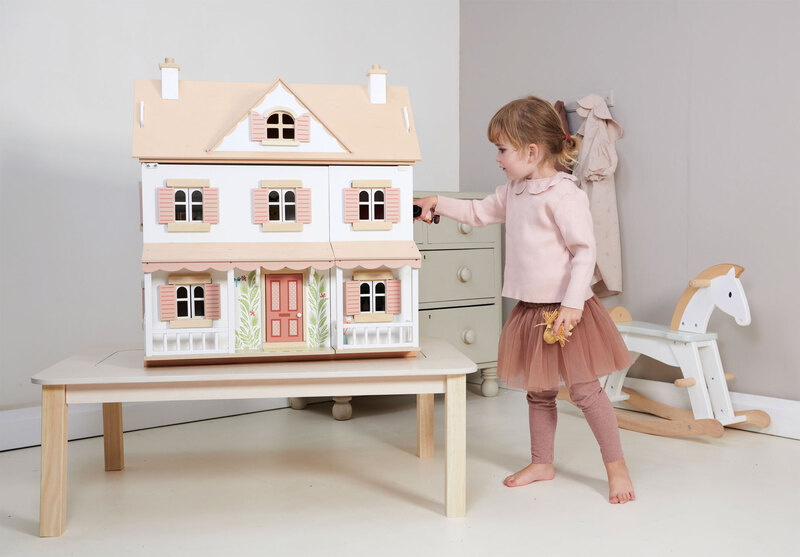 HUMMING BIRD DOLL HOUSE